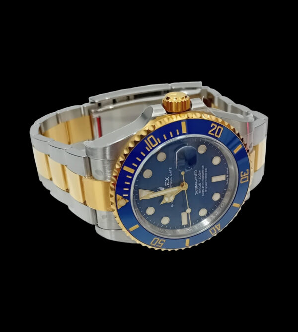 Rolex Submariner réplica bicolor acero y oro con esfera azul vista frontal